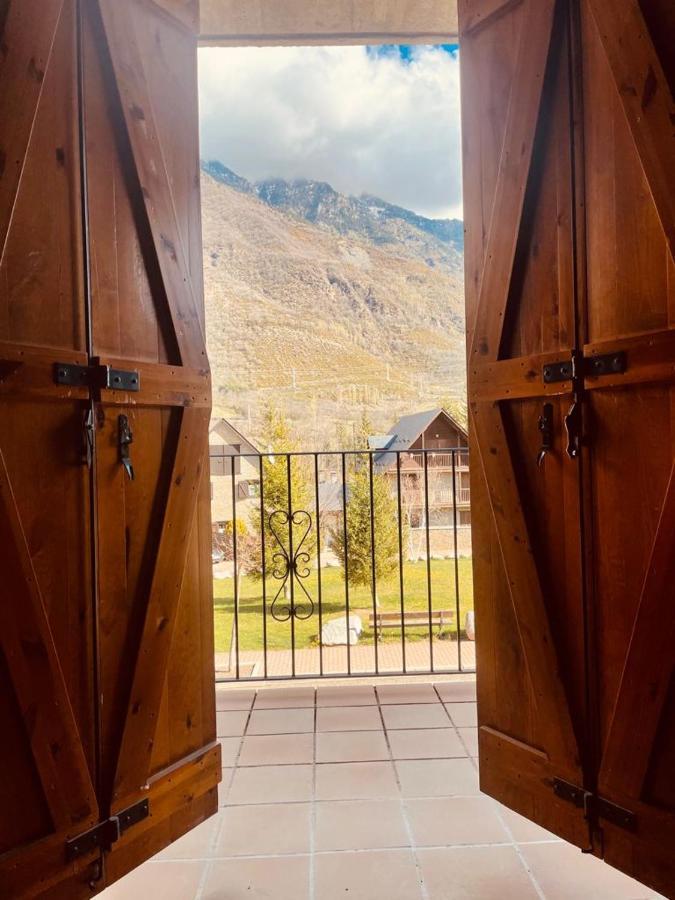 Apartamento Conques Linsoles / Benasque 埃里斯特 外观 照片